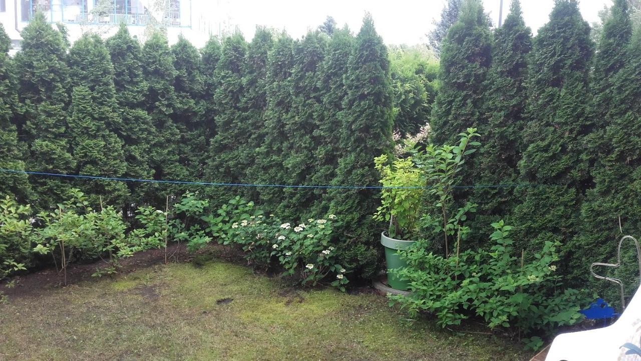 Apartament Rodzinny Family Garden Jastrzębia Góra Exterior foto